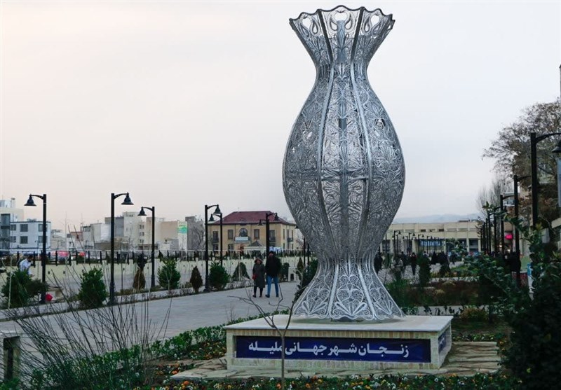 رونمایی از شاهکار صنعت ایران در زنجان/ نمایش بزرگ‌ترین نماد ملیله دنیا در سبزه‌میدان + فیلم و تصاویر