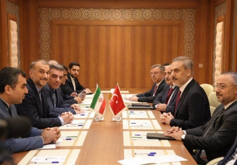 Iran, Turkey Discuss Resumption of Rail Service