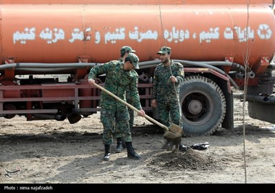 برگزاری مراسم درختکاری در بوستان جهانشهر-مشهد