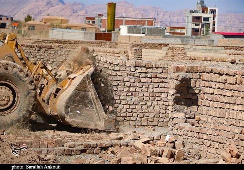 آزادسازی 478 هزار مترمربع زمین در استان اصفهان