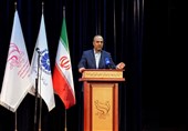 صنعت ایران فاصله بسیاری با دنیا دارد