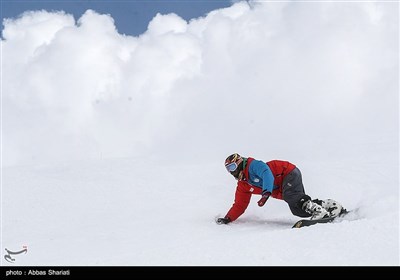 Snowboard Competitions Held in Iran