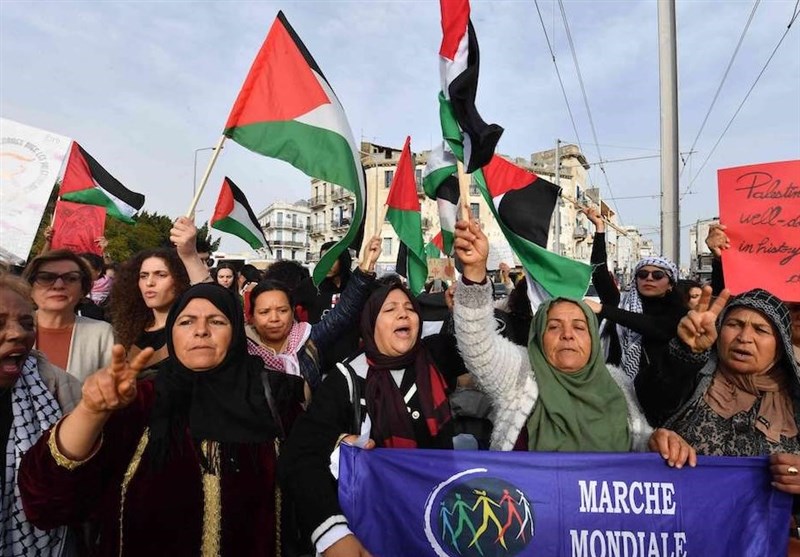 تظاهرات زنان تونسی و موریتانیایی درحمایت از زنان فلسطینی