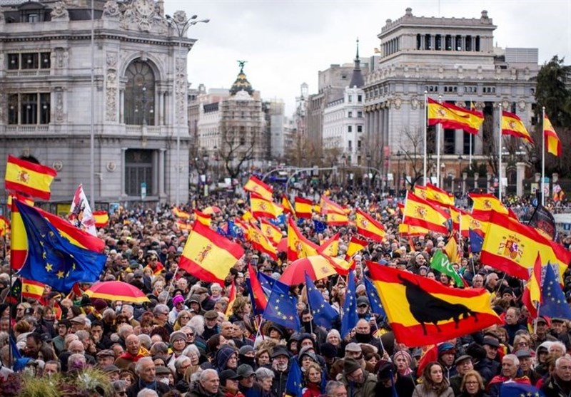 پارلمان اسپانیا قانون بحث برانگیز عفو جدایی طلبان را تصویب کرد