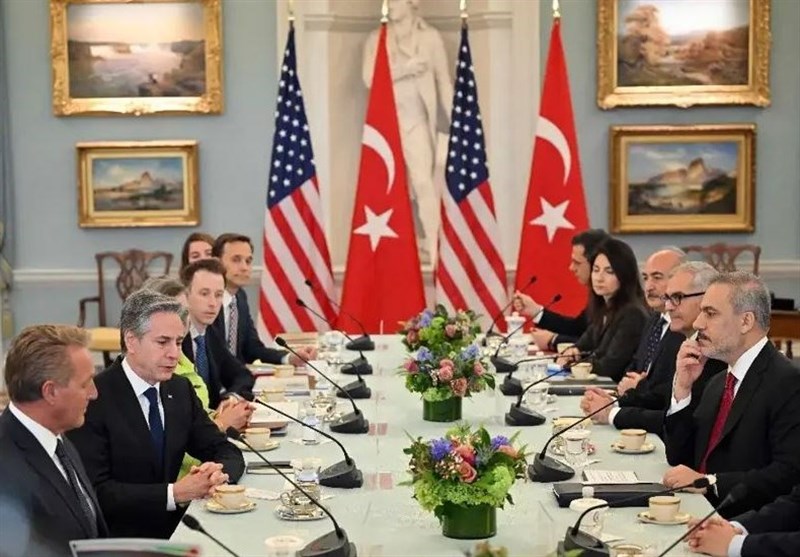 فیدان: همکاری آمریکا با کردهای شمال سوریه، خطر رویارویی با ترکیه را به همراه دارد