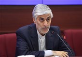 هاشمی: وزارت اقتصاد پیگیر واگذاری پرسپولیس و استقلال است