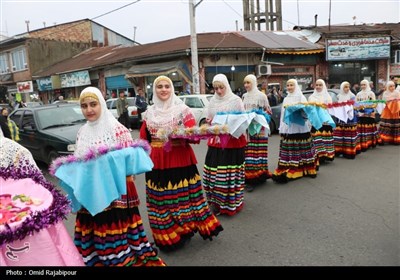 استقبال از نوروز با کارناوال شادپیمایی در کلاچای رودسر