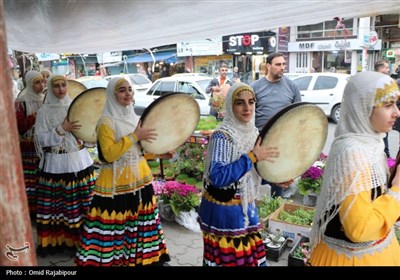 استقبال از نوروز با کارناوال شادپیمایی در کلاچای رودسر