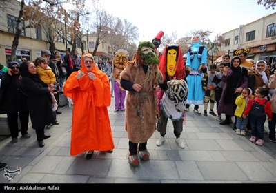 کارناوال شادی و عروسکی نوروز در همدان