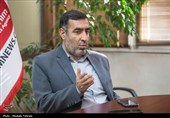 جوادی: بازیهای استقلال و پرسپولیس باید در تختی برگزار شود
