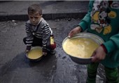 حمله صهیونیست‌ها به امدادگردان/ افزایش مرگ و میر کودکان بر اثر گرسنگی