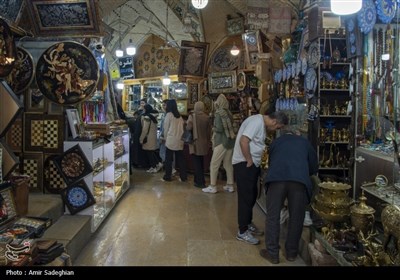 حال و هوای شهر شیراز و بازار وکیل در روزهای پایانی سال