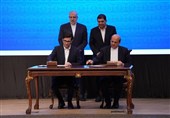 NIOC, SEDCO Ink Contract for Developing 2nd Phase of Iran’s Oldest Oilfield