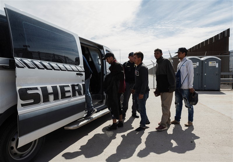 US Appeals Court Appears Divided over Texas Border Enforcement Law