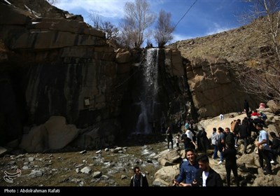 مسافران نوروزی در گنجنامه همدان