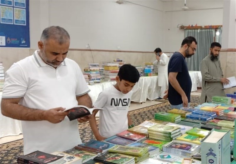 آغار به کار نمایشگاه سالانه کتاب شیعی در کراچی + عکس و فیلم