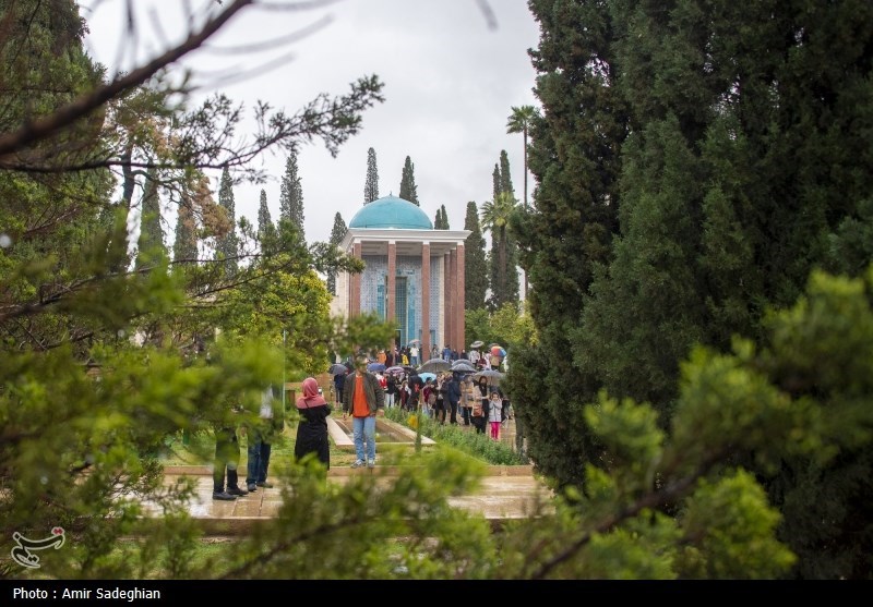 بازدید بیش از 35 هزار نفر از آرامگاه سعدی شیرین سخن