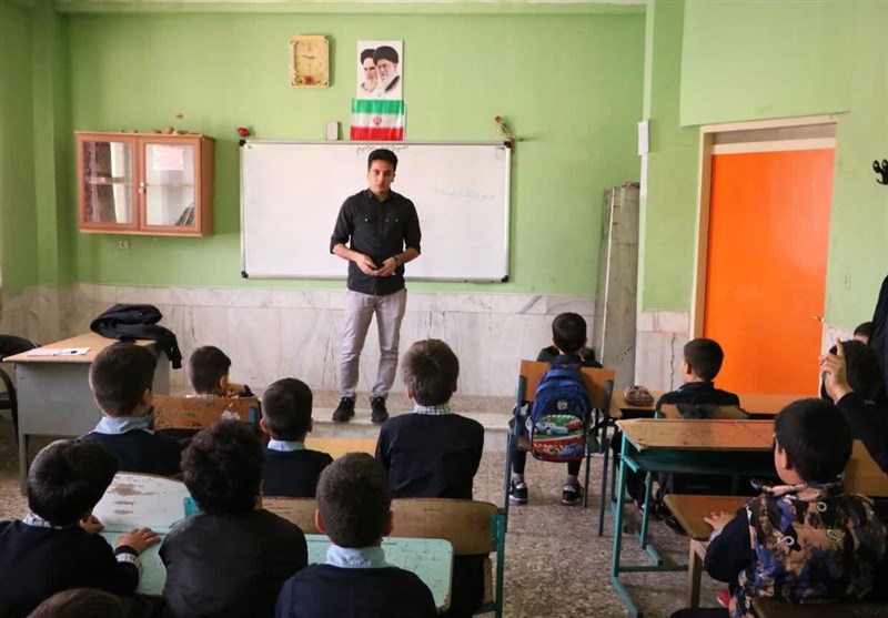 جذب 2200 معلم در استان گلستان