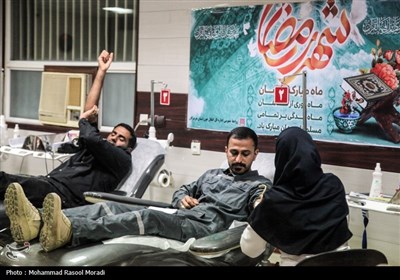 اهدای خون در شب بیست و یکم ماه رمضان - بندرعباس
