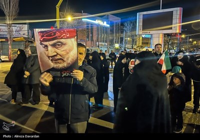 تجمع مردم اردبیل در محکومیت ترور سرداران و افسران ایرانی
