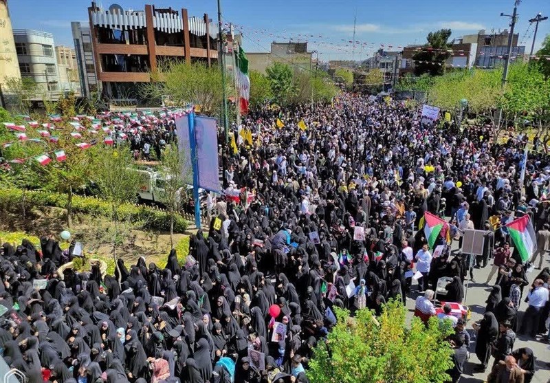 حضور حماسی و باشکوه مردم قم در راهپیمایی روز قدس + فیلم