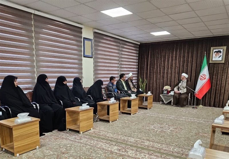 ‌استفاده از ظرفیت حوزه علمیه خواهران در کردستان