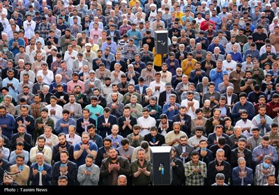 اقامه نماز عید فطر به امامت رهبر معظم انقلاب