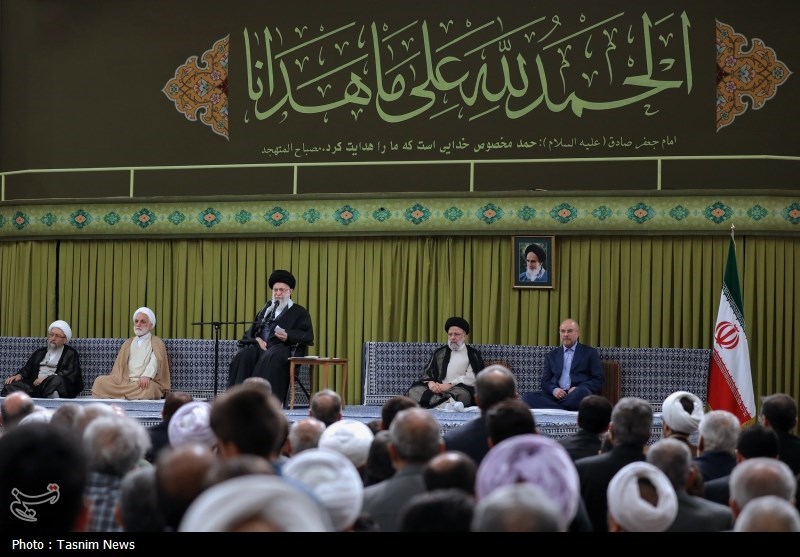 الإمام الخامنئی: الشعوب المسلمة تتوقع من حکوماتها قطع العلاقات مع الکیان الصهیونی