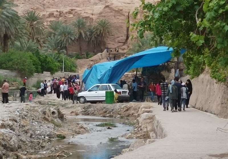 جاده ازمیغان ـ طبس به دلیل ترافیک سنگین بسته شد