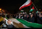 تجمع مردم تهران در حمایت از عملیات سپاه علیه رژیم صهیونیستی در میدان فلسطین