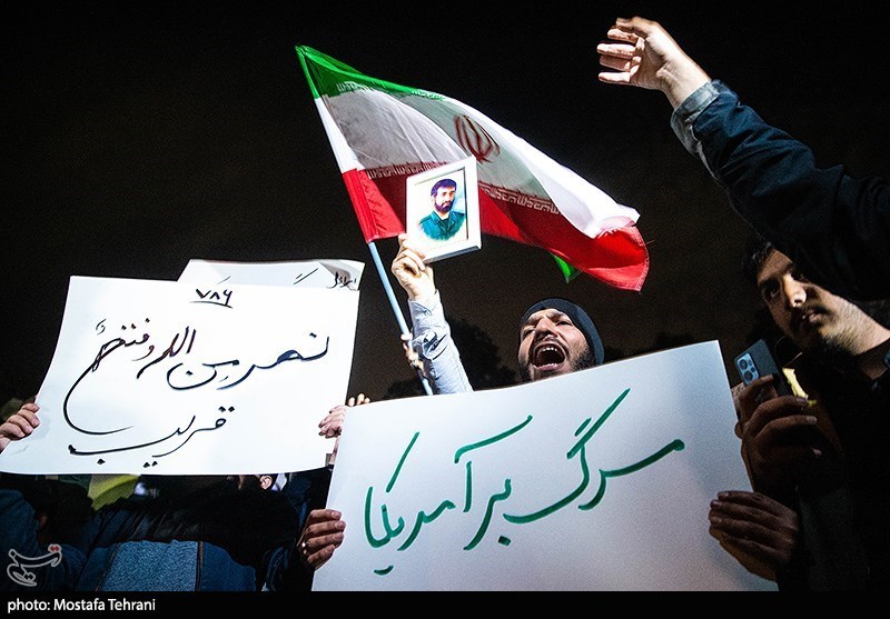جشن بامدادی ایرانی‌ها از حمله موشکی سپاه به اسرائیل + فیلم