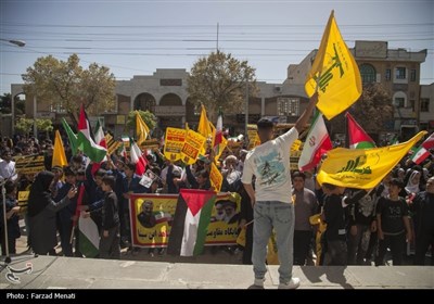 به دنبال حمله پهپادی و موشکی بامداد امروز سپاه پاسداران علیه اسرائیل، مردم کرمانشاه در حمایت از این اقدام در مقابل مسجد جامع تجمع کردند. 