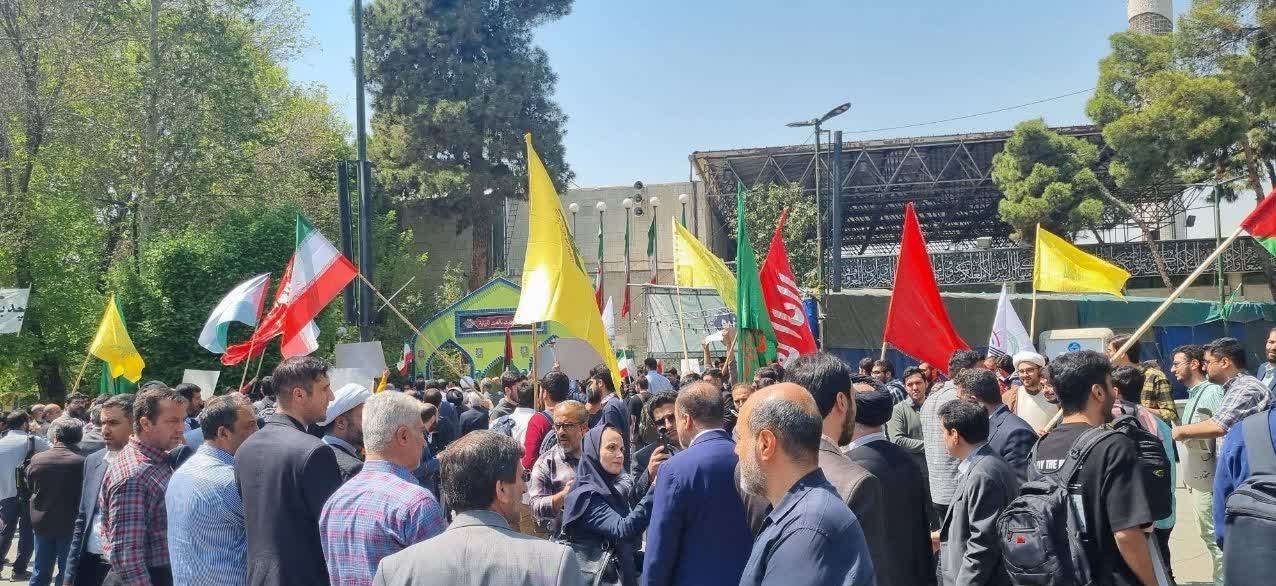تجمع دانشگاهیان دانشگاه‌های تهران در حمایت از «وعده صادق» 3