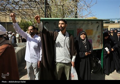 تجمع طلاب و روحانیون در حمایت از عملیات سپاه علیه رژیم صهیونیستی - همدان