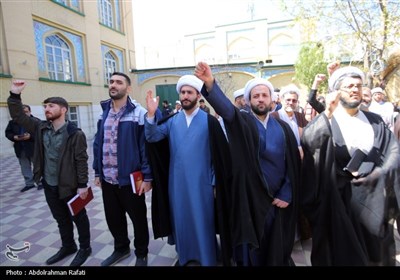 تجمع طلاب و روحانیون در حمایت از عملیات سپاه علیه رژیم صهیونیستی - همدان