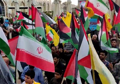 تجمع مردم کرمان در حمایت از اقدام سپاه علیه رژیم صهیونسیتی