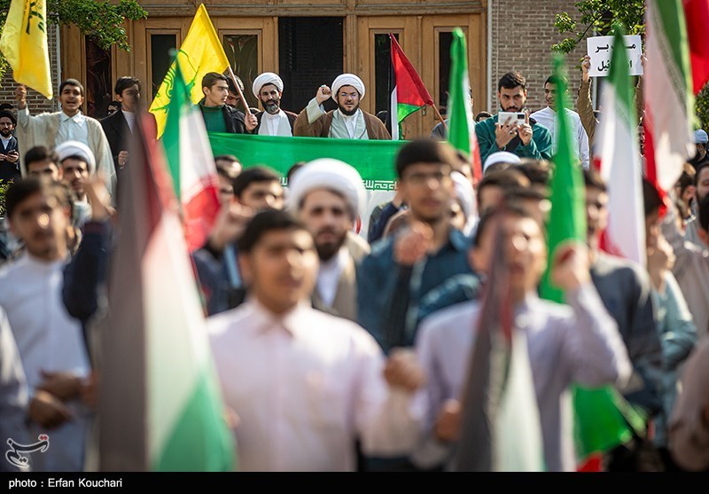 تجمع مردم کاشان در حمایت از پاسخ کوبنده سپاه + فیلم