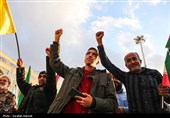 تجمع مردم کرمان در حمایت از عملیات سپاه علیه رژیم صهیونیستی در گلزار شهدای کرمان
