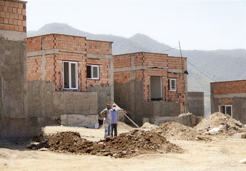 پروژه مسکن سازی در اردستان پس از 2 سال آغاز شد