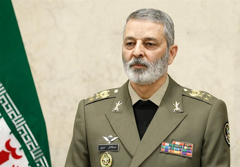 Главком иранской армии: Была введена стрельба в сторону нескольких летающих объектов