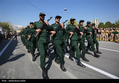 رژه روز ارتش در همدان 