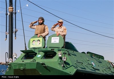 مراسم رژه روز ارتش در زنجان 