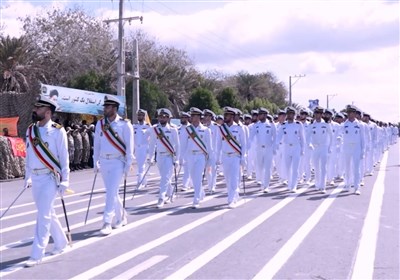 برگزاری رژه روز ارتش در بندرعباس