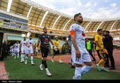 دیدار فوتبال تیم‌های سپاهان اصفهان و ذوب‌آهن اصفهان
