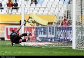 دیدار فوتبال تیم‌های سپاهان اصفهان و ذوب‌آهن اصفهان