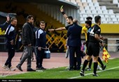 دیدار فوتبال تیم‌های سپاهان اصفهان و ذوب‌آهن اصفهان