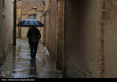 Spring Drizzle Refreshes Yazd in Iran