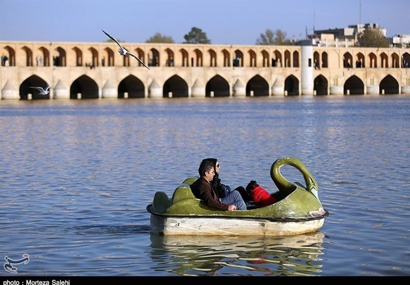 Calm Prevails in Iran’s Isfahan, People Mock Report of Israeli Attack