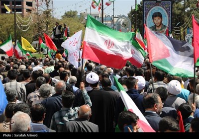 راهپیمایی مردم کرمان درحمایت از عملیات وعده صادق 