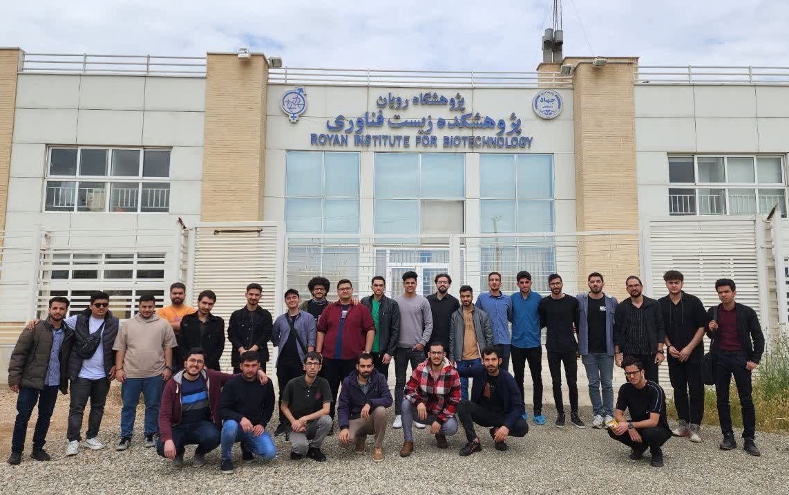 بازدید دانشجویان از دستاوردهای صنعتی اصفهان 6